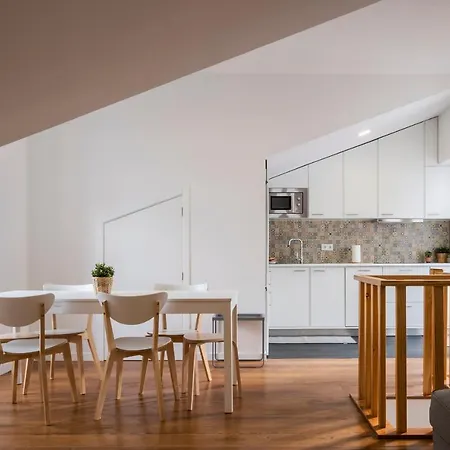Jose Do Canto Garden House