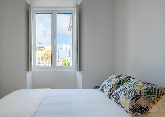 Jose Do Canto Garden House